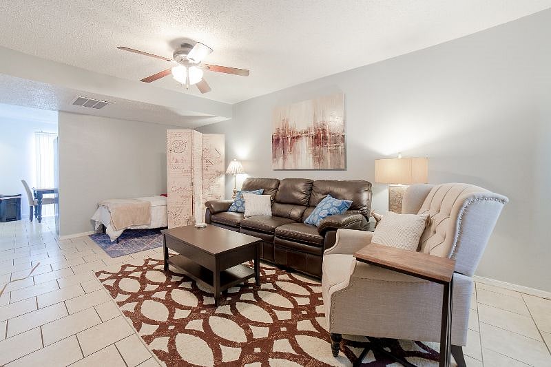 Furnished Finder property 372022_2 photo 8