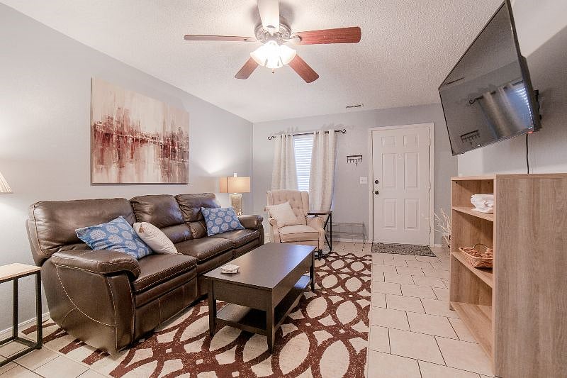 Furnished Finder property 372022_2 photo 9