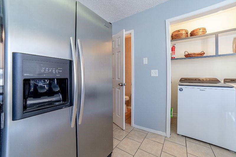 Furnished Finder property 372022_2 photo 16