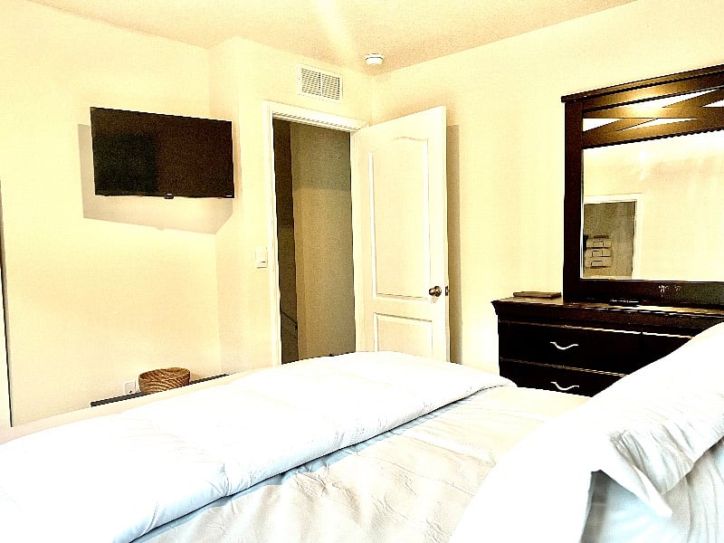 Furnished Finder property 372061_1 photo 17