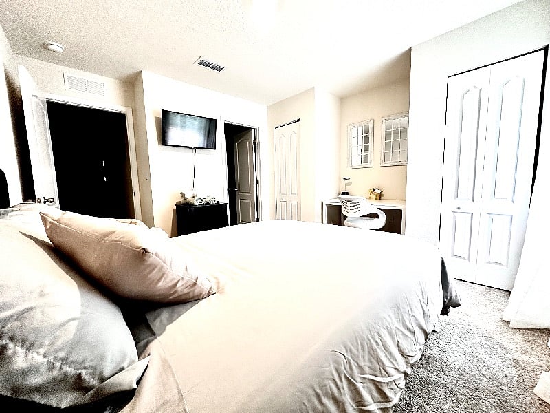 Furnished Finder property 372061_1 photo 24