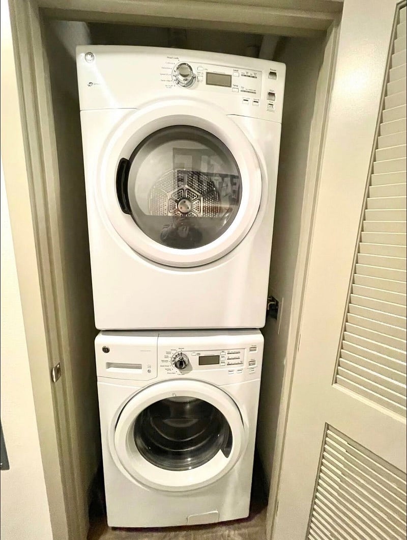 In unit washer dryer