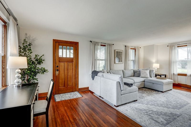 Furnished Finder property 372101_1 photo 31