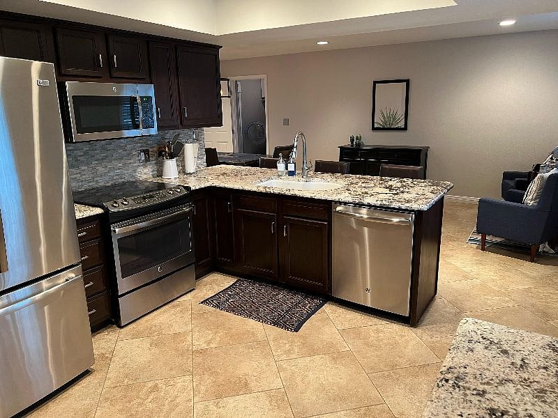 Furnished Finder property 372158_1 photo 11