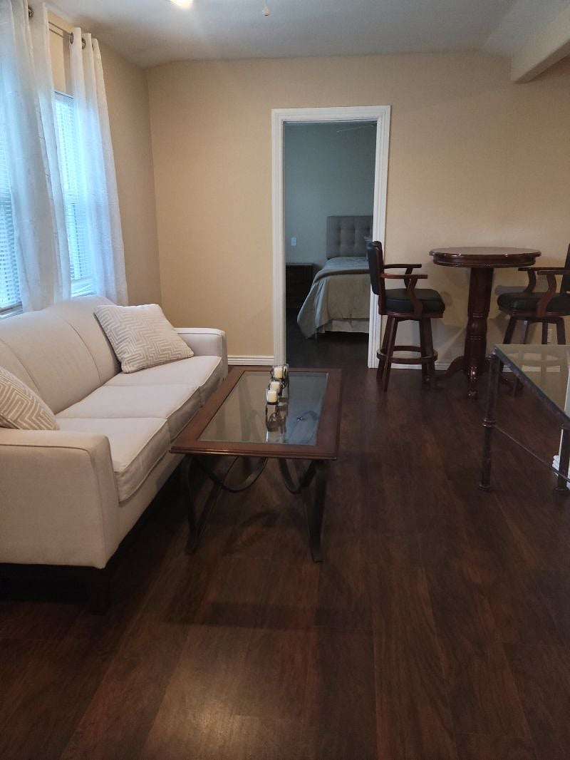 Furnished Finder property 372233_2 photo 6