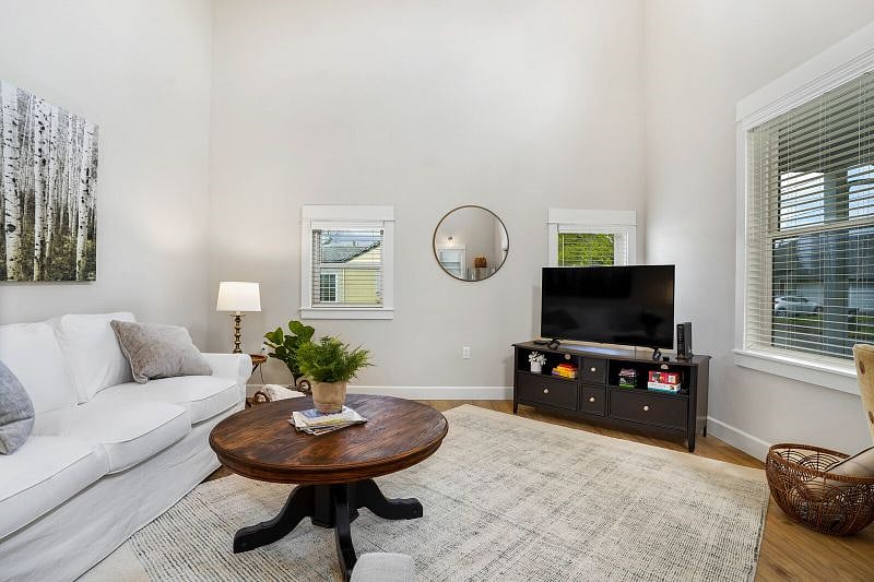 Furnished Finder property 372255_1 photo 10