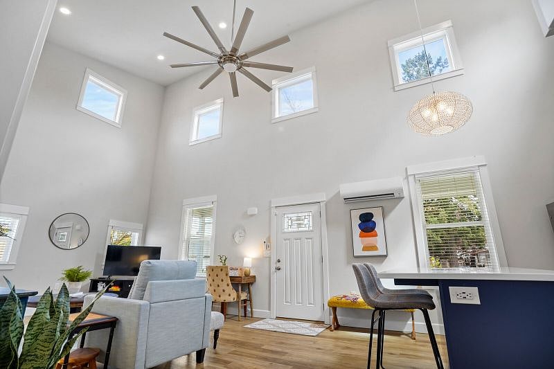Furnished Finder property 372255_1 photo 12