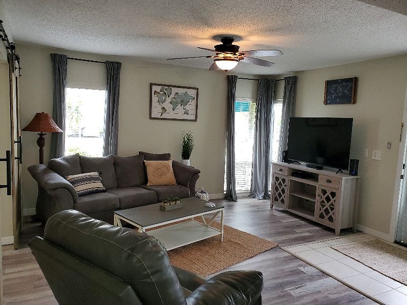 Furnished Finder property 372287_1 photo 5
