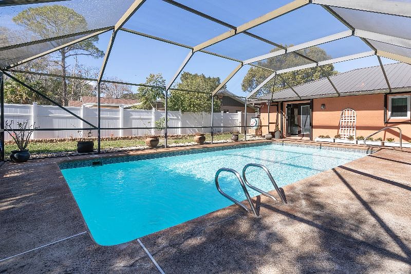 Furnished Finder property 372312_1 photo 16