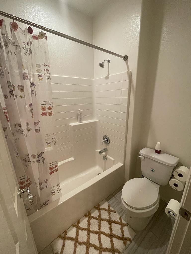 Furnished Finder property 372356_1 photo 4