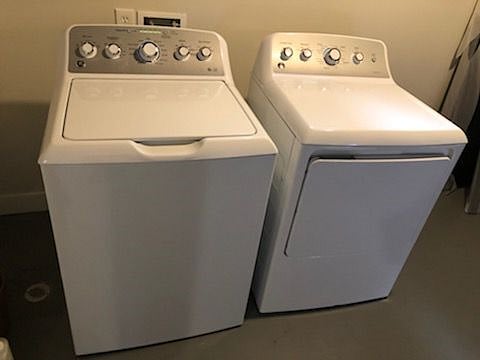 Laundry in kitchenette room