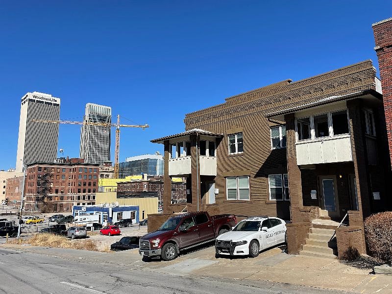 2 free parking spots available in front of unit. These are first come first serve and shared by all 4 units. Additional free parking is available 1/2 block down the street in a paved lot with security cameras.