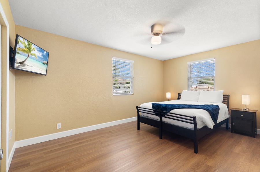 2nd bedroom
