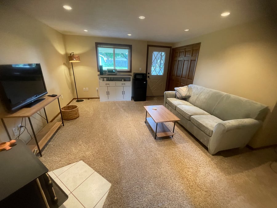 Furnished Finder property 372453_1 photo 12