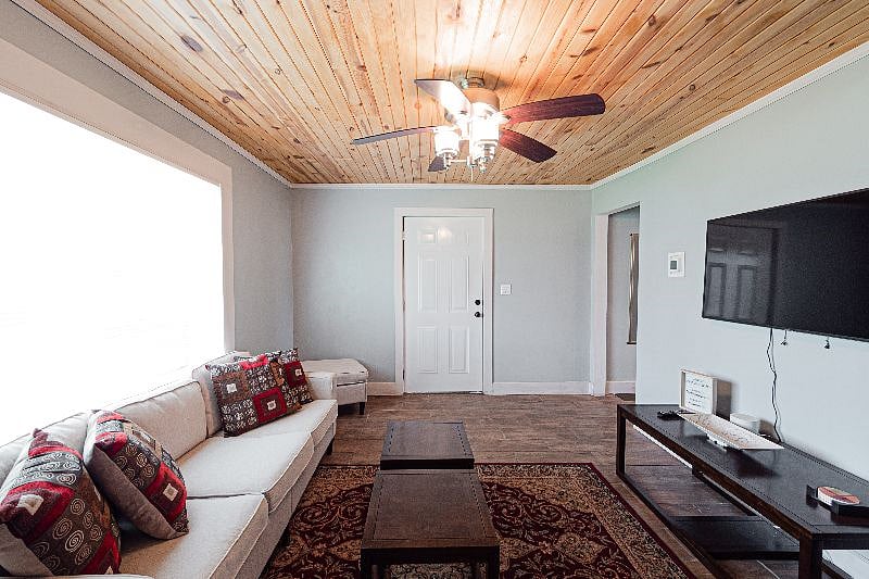 Furnished Finder property 372466_1 photo 44