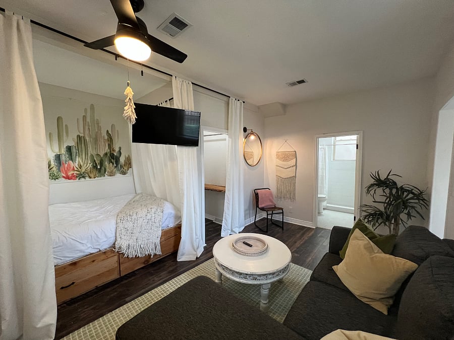 Furnished Finder property 372479_1 photo 3