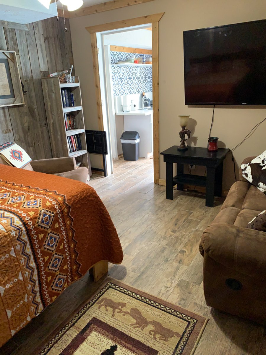 Furnished Finder property 372499_1 photo 3