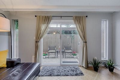 Furnished Finder property 372502_1 photo 16