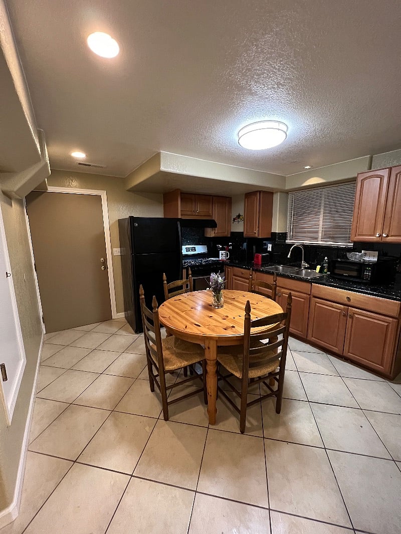 Furnished Finder property 372503_1 photo 4