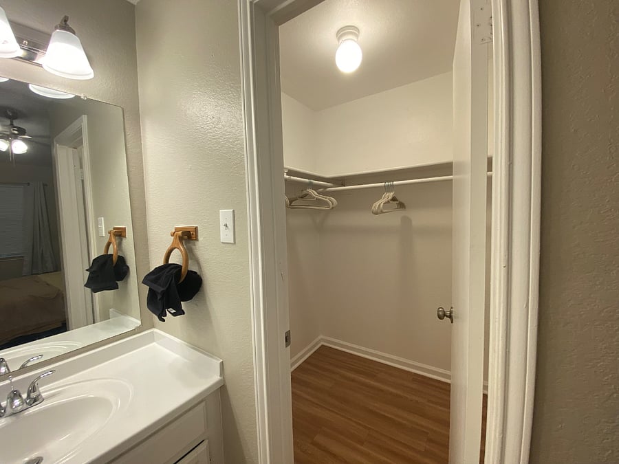 Furnished Finder property 372522_1 photo 5