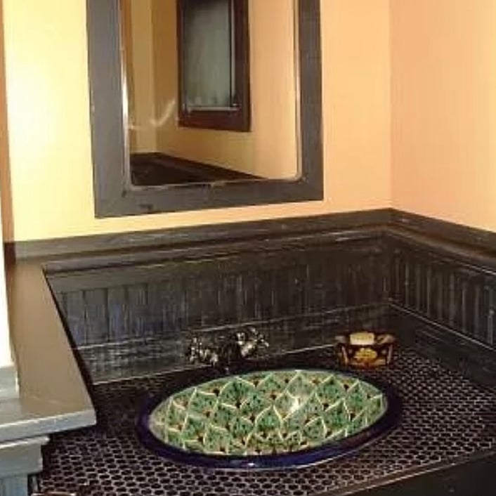 Bathroom sink with mirror up close