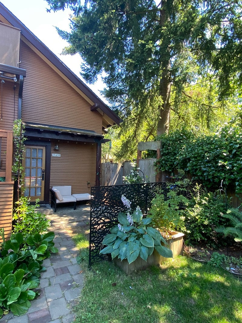 Entrance and semi private patio