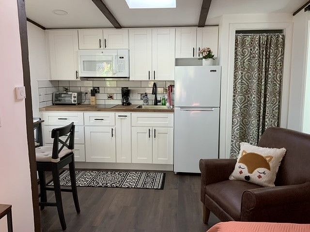 Furnished Finder property 372587_1 photo 10