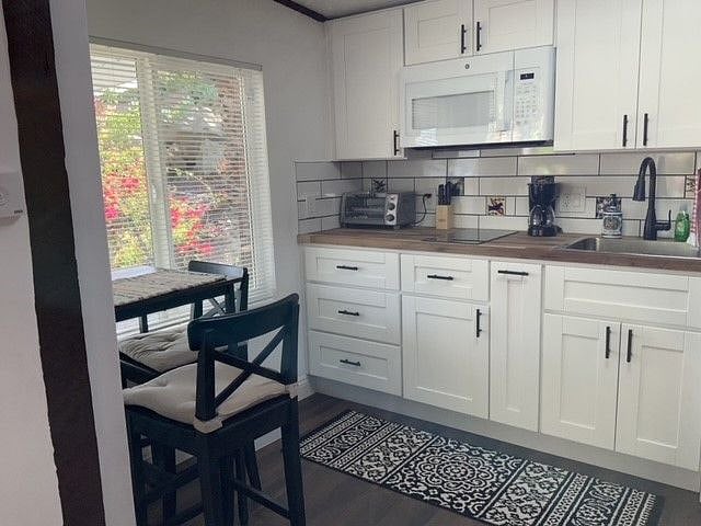 Furnished Finder property 372587_1 photo 12