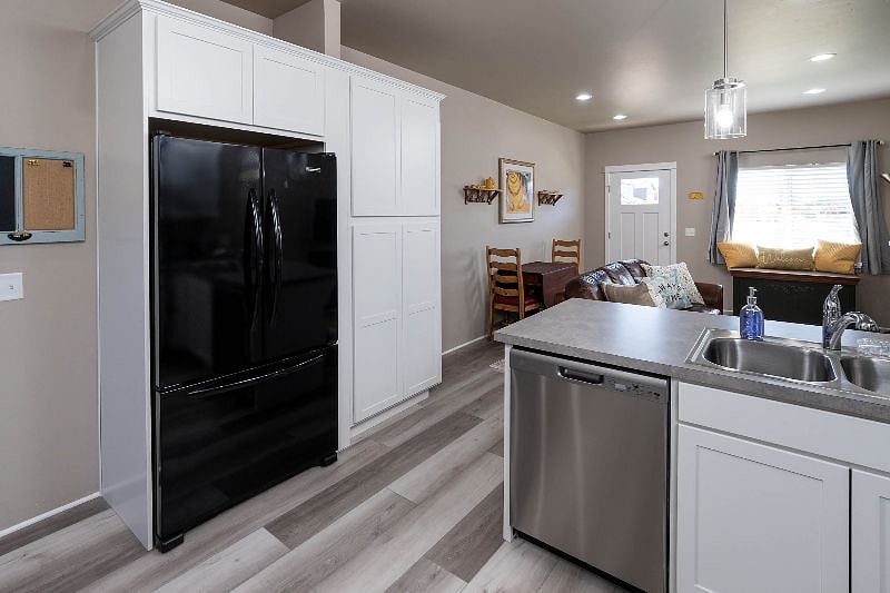 Furnished Finder property 372639_1 photo 9