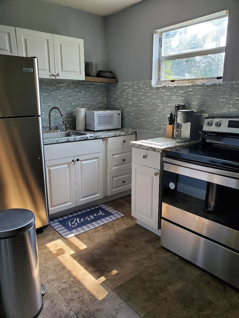 Furnished Finder property 372661_1 photo 3