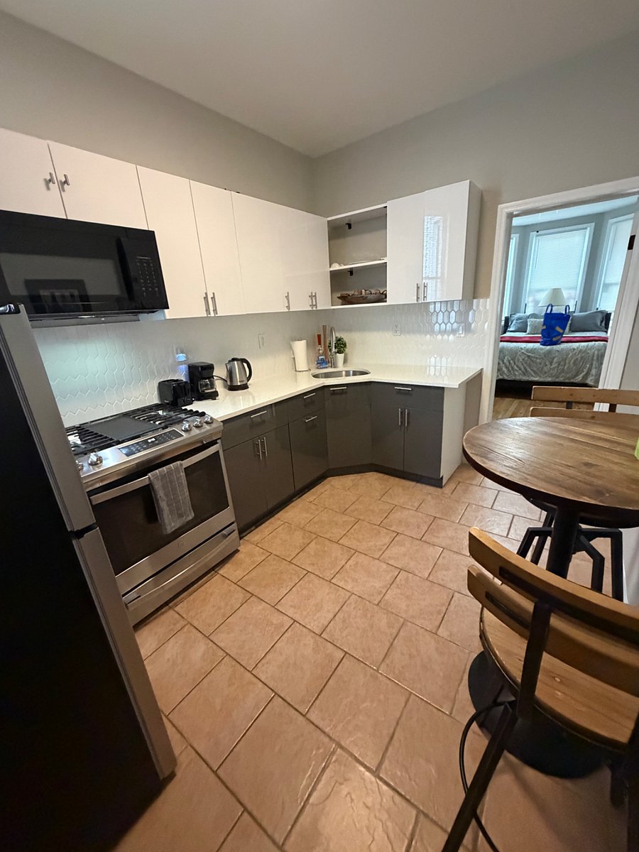Furnished Finder property 372795_2 photo 3