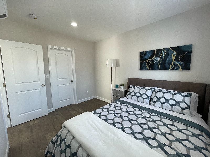 Furnished Finder property 372945_2 photo 8