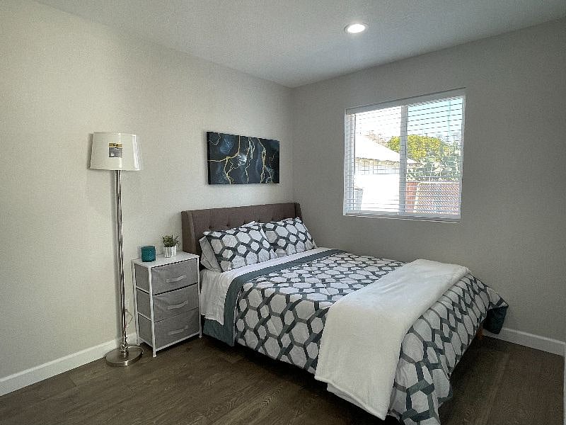Furnished Finder property 372945_2 photo 11