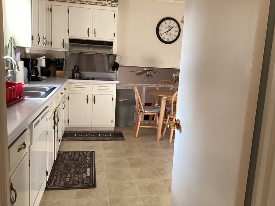 Furnished Finder property 372991_1 photo 8