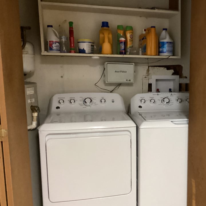 laundry room off livingroom