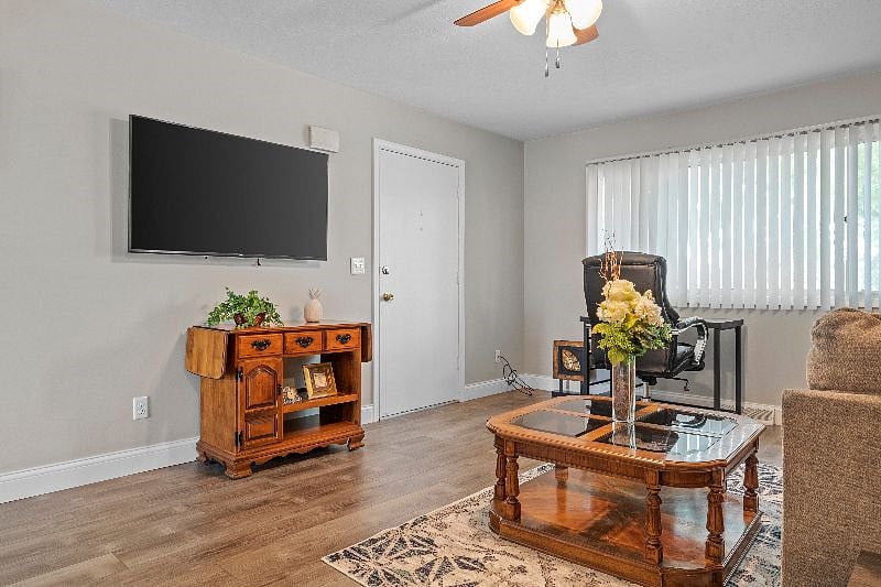 Furnished Finder property 373094_1 photo 1