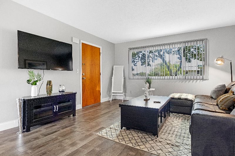 Furnished Finder property 373094_2 photo 8