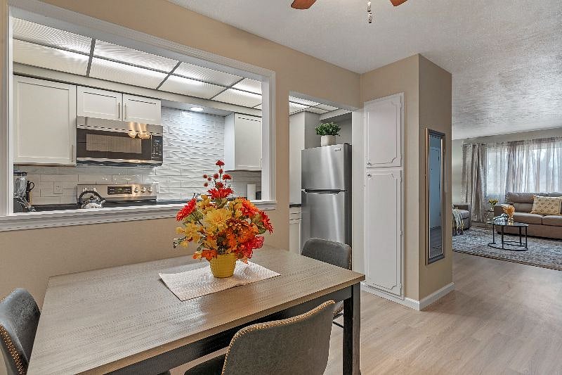 Furnished Finder property 373094_3 photo 20