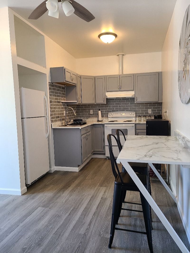 Furnished Finder property 373107_1 photo 11