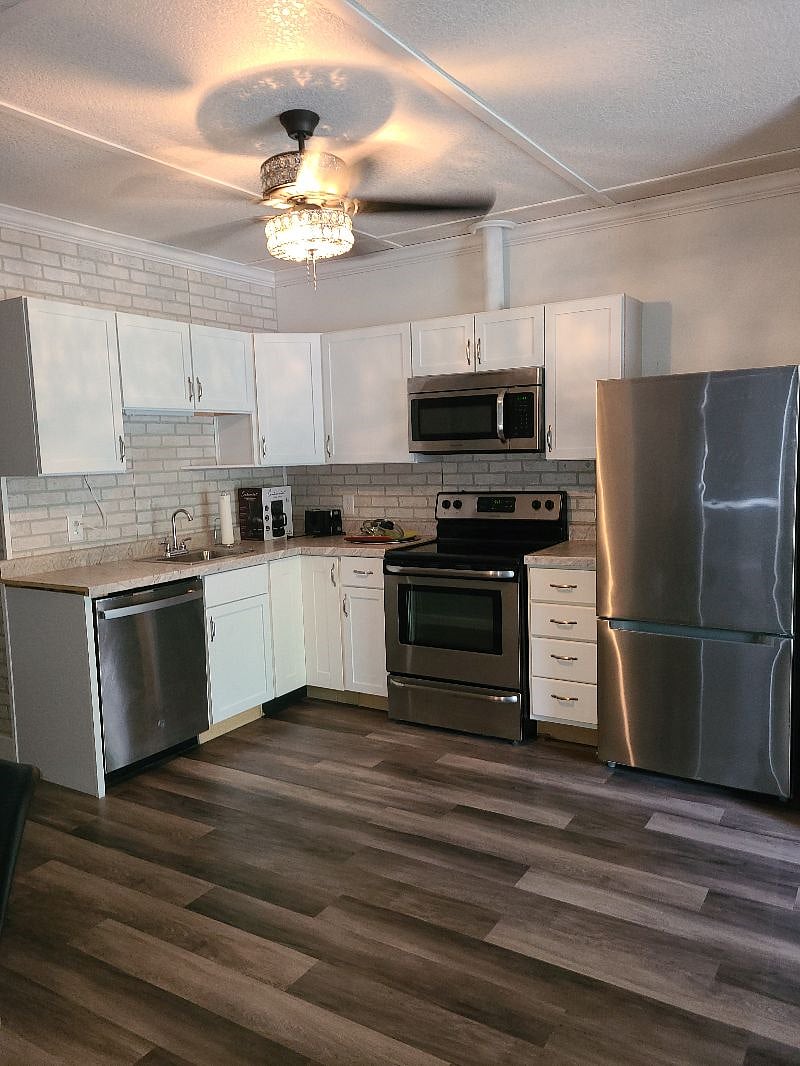 Furnished Finder property 373107_1 photo 39