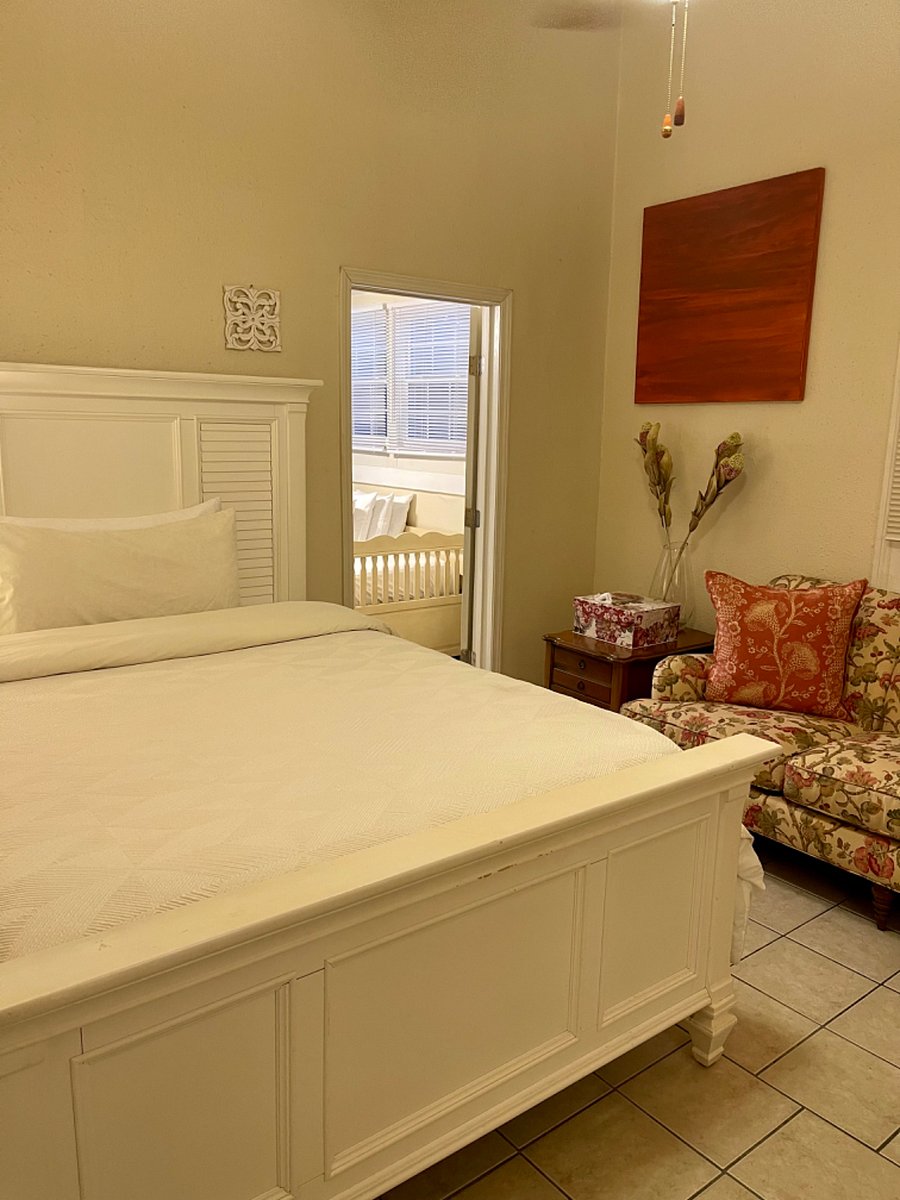 Furnished Finder property 373129_2 photo 9