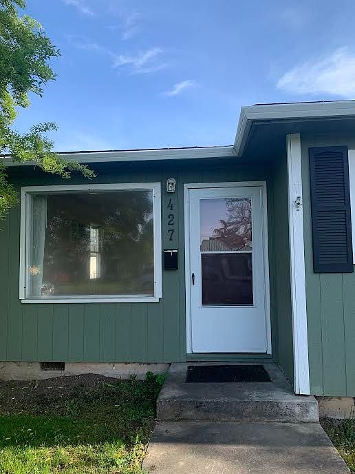 Front of the house. More pictures to come when finished.