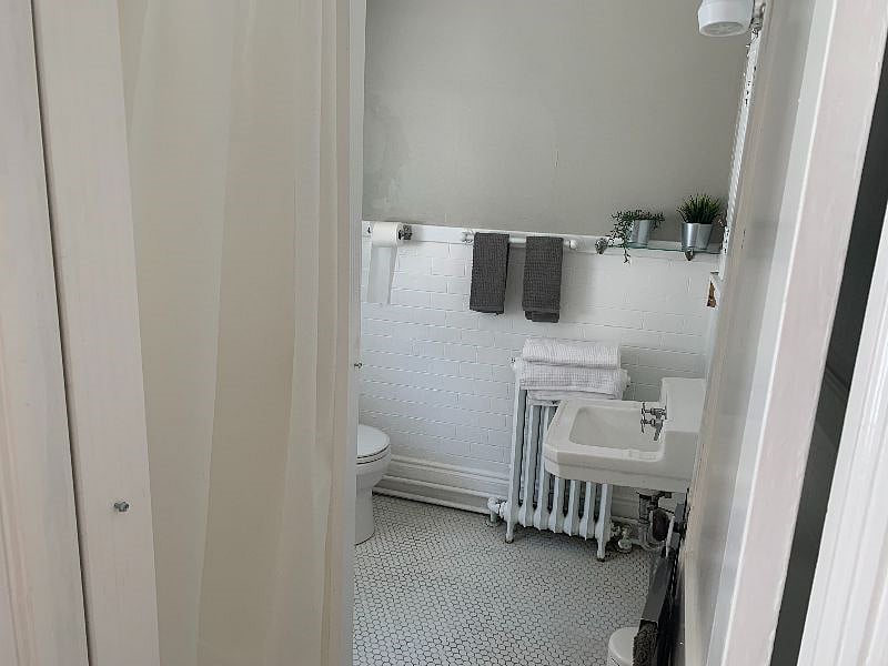 Furnished Finder property 373191_2 photo 5