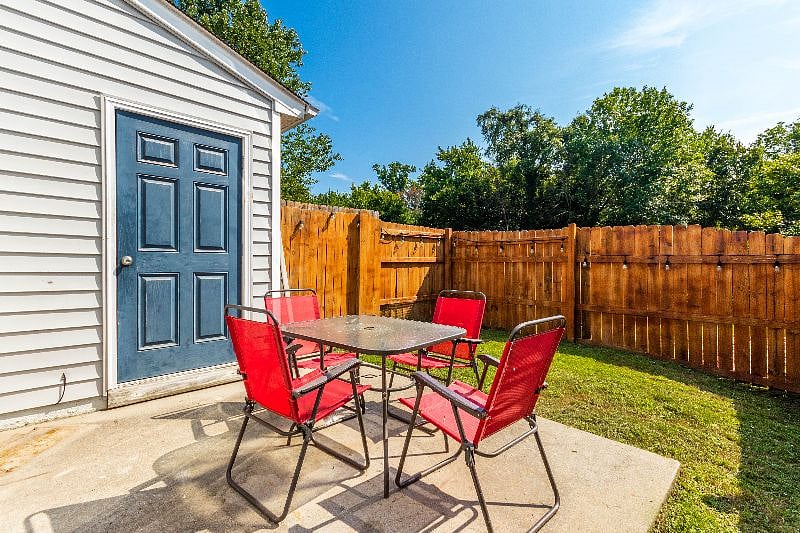 Furnished Finder property 373205_1 photo 14