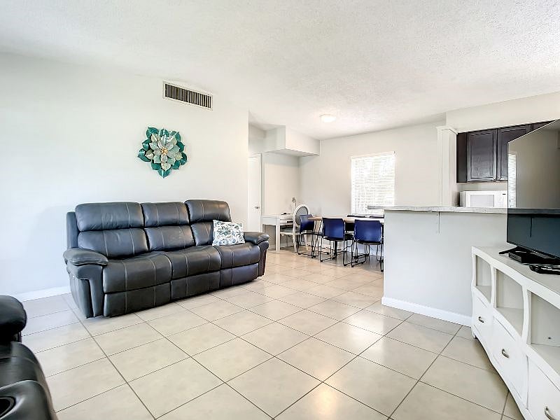 Furnished Finder property 373206_1 photo 4