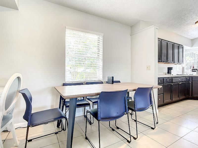 Furnished Finder property 373206_1 photo 6