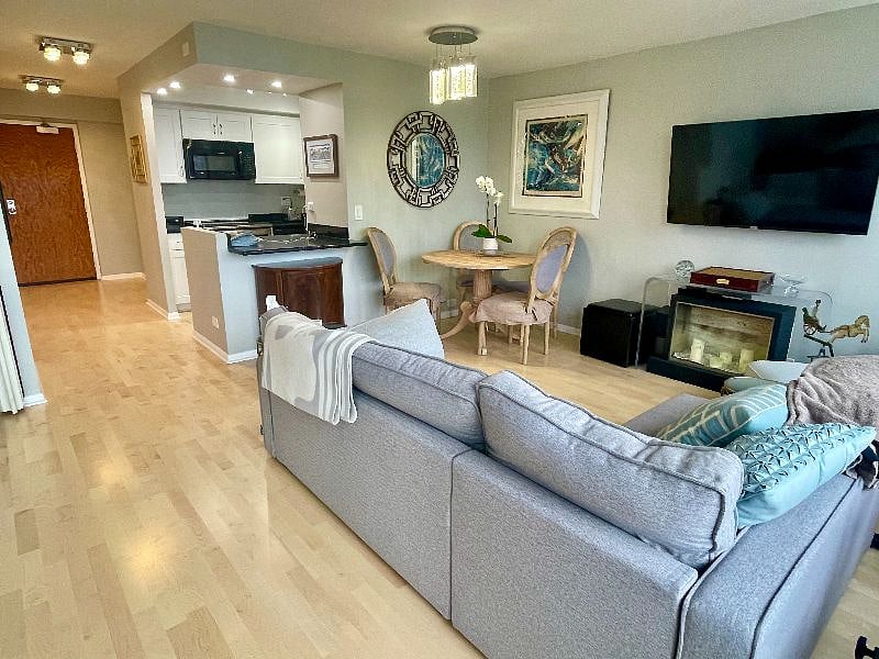 Furnished Finder property 373219_1 photo 4
