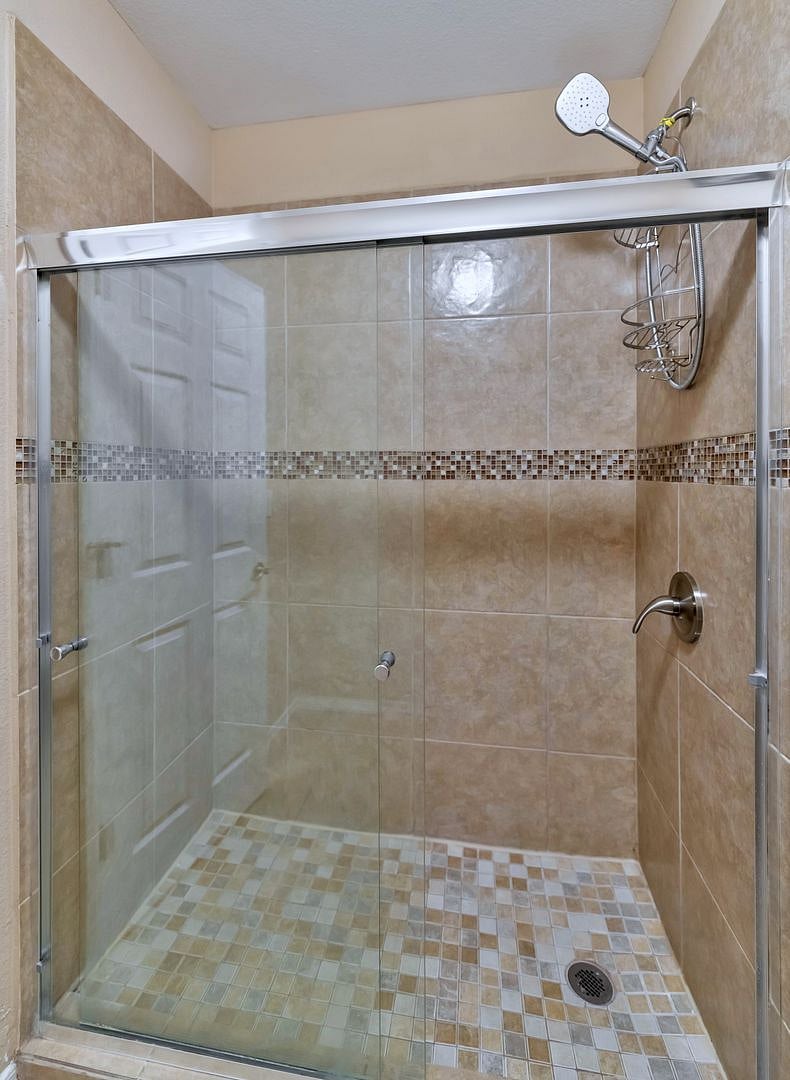 Furnished Finder property 373253_1 photo 15