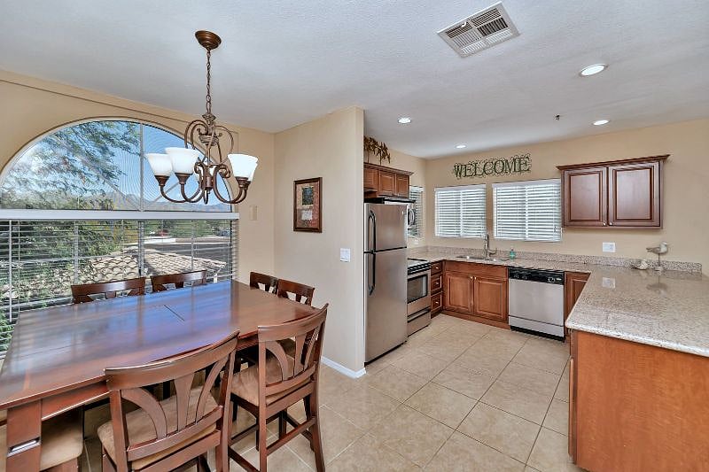 Furnished Finder property 373253_1 photo 6