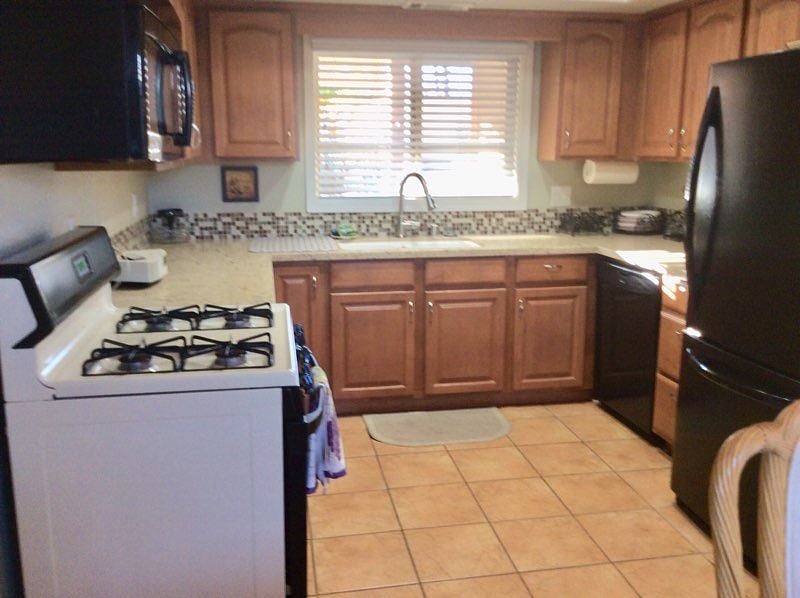 Furnished Finder property 373280_1 photo 9